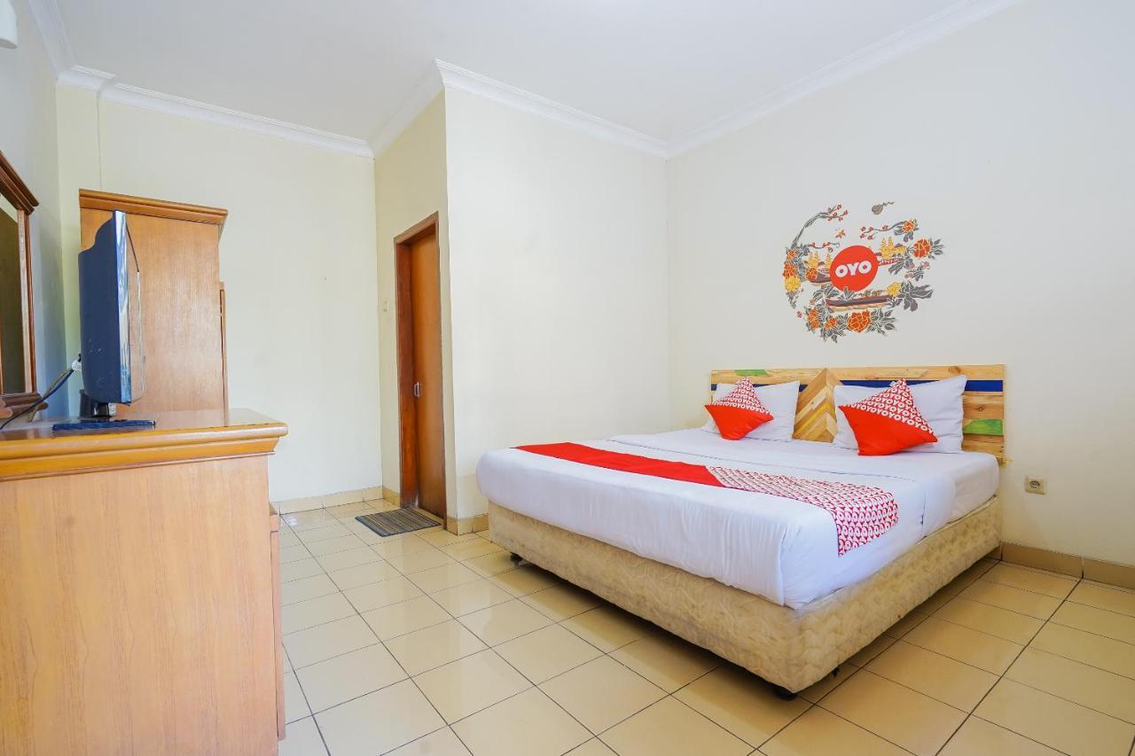 Hotel Oyo 249 Astria Graha Bandung