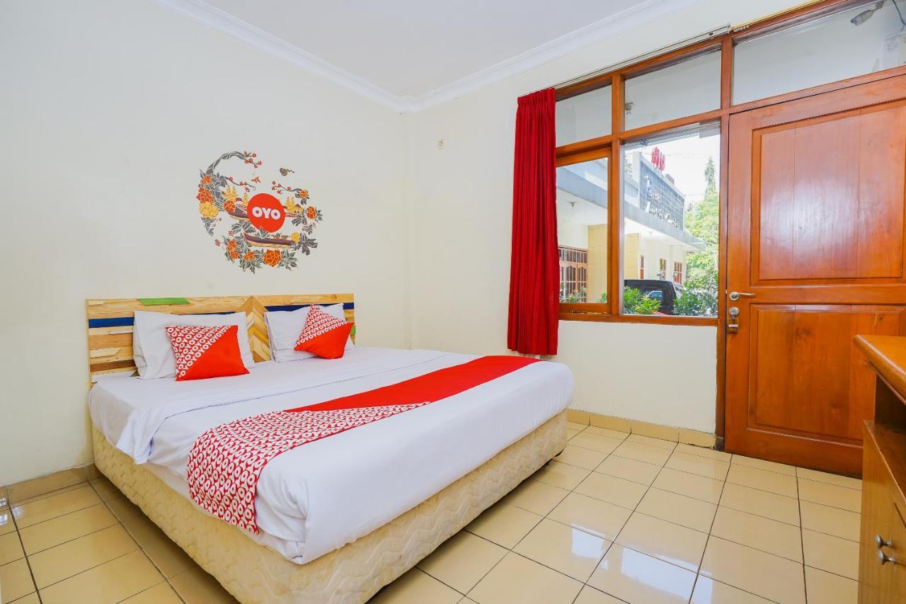 Oyo 249 Astria Graha Hotel Bandung